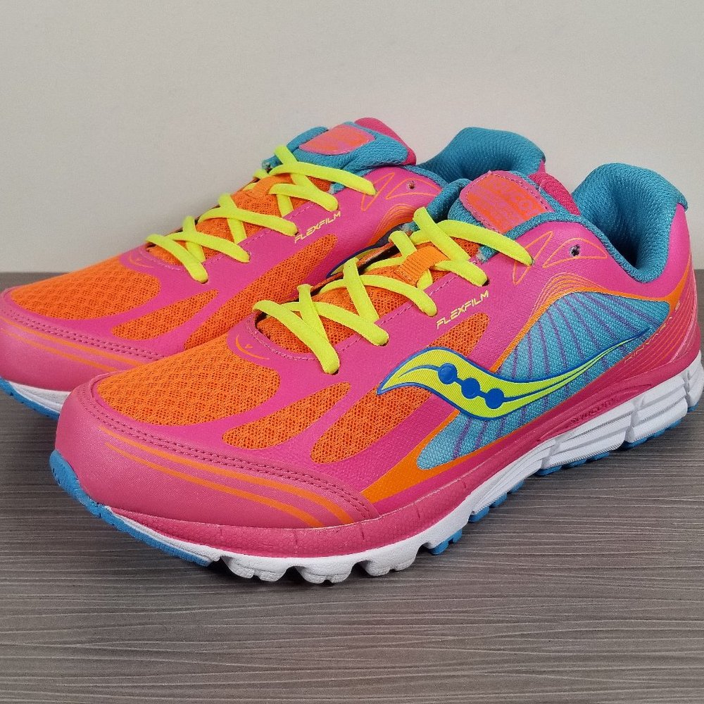 Saucony Kids Kinvara 5 Sneaker, Pink Yellow Blue SY54100 Big Kid Size 7 M / 39.5